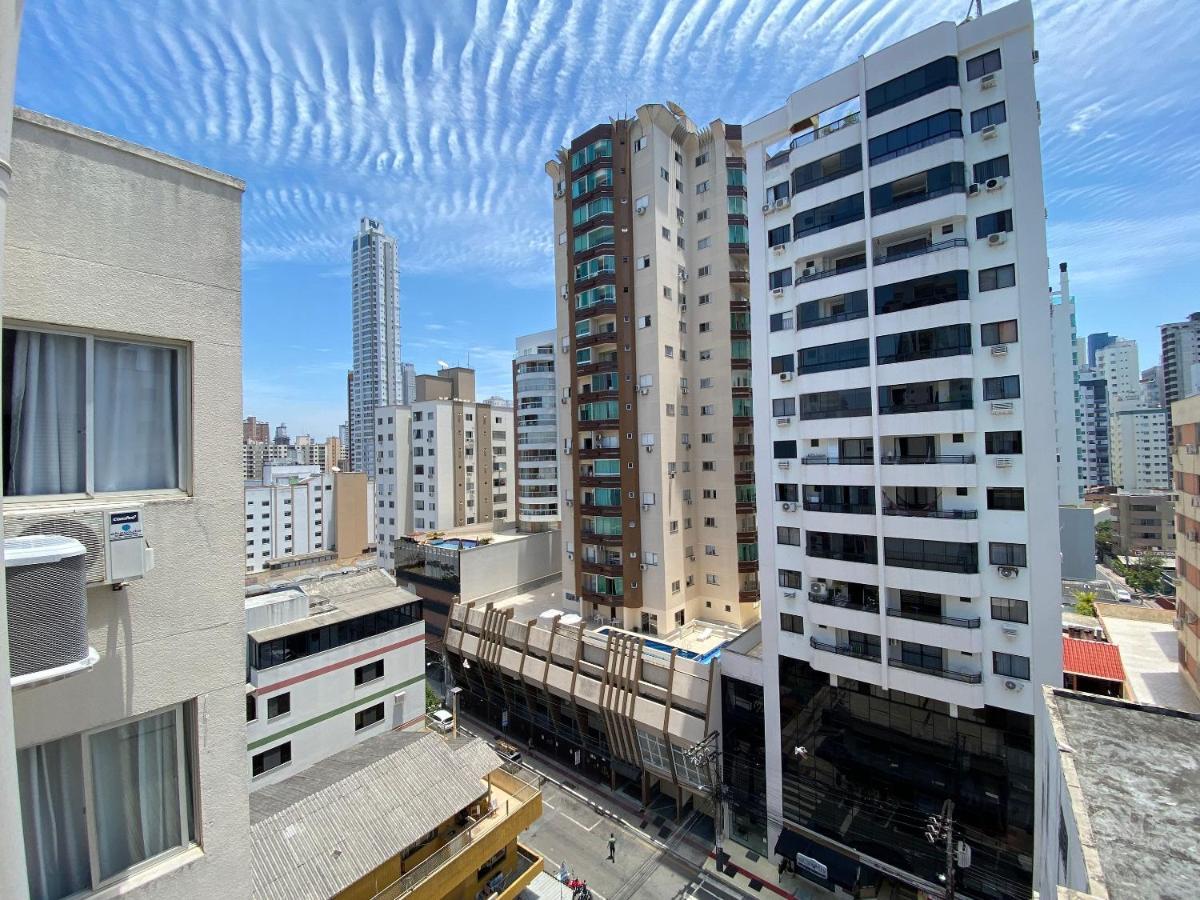 Jgd94 - Ao Lado Do Calcadao, Climatizado, Wi-Fi Appartement Balneário Camboriú Buitenkant foto